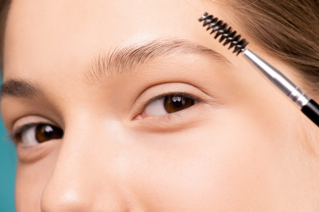 épilation de sourcils à rennes